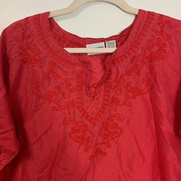Chicos 100% Silk Bohemian Embroidered Puff Sleeve Blouse Pink Size 1 *Flawed* - Picture 3 of 16